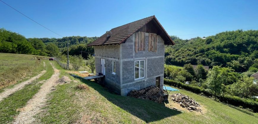 Kuća 100 m2 na placu od 1363 m2 – Ramići