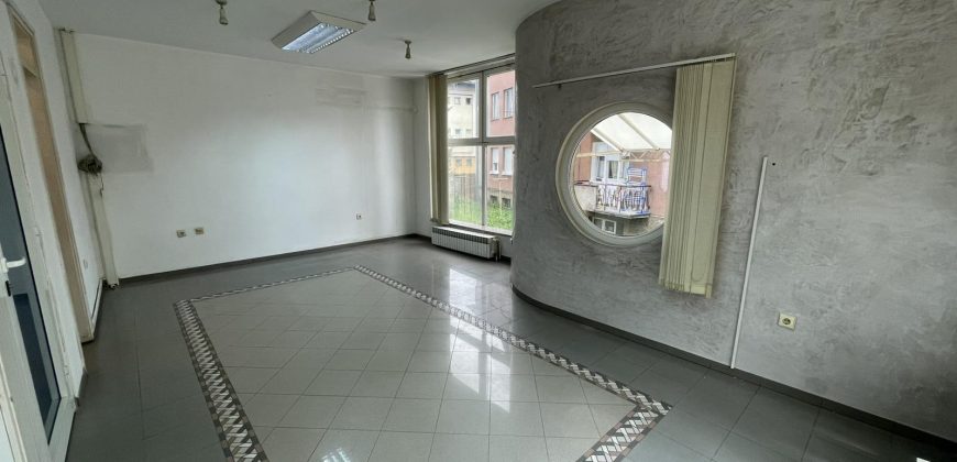 Poslovni objekat 211 m2 – Hiseta