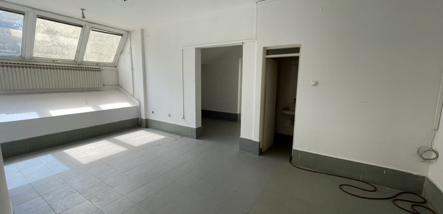 Poslovni objekat 211 m2 – Hiseta