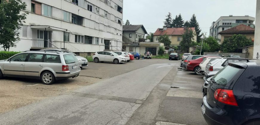 Poslovni prostor 55 m2 – Mejdan