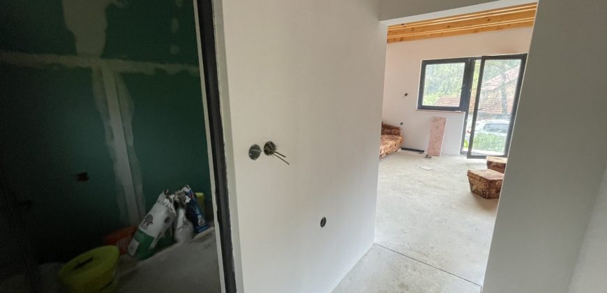 Prodaju se tri vikendice – Jagare