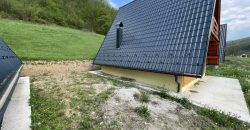 Prodaju se tri vikendice – Jagare