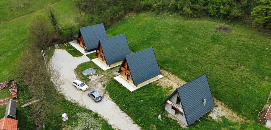 Vikendica 60 m2 sa zemljištem 435 m2 – Jagare