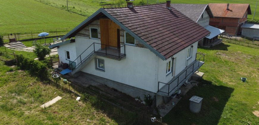 Kuća sa pomoćnim objektima – Veliko Blaško
