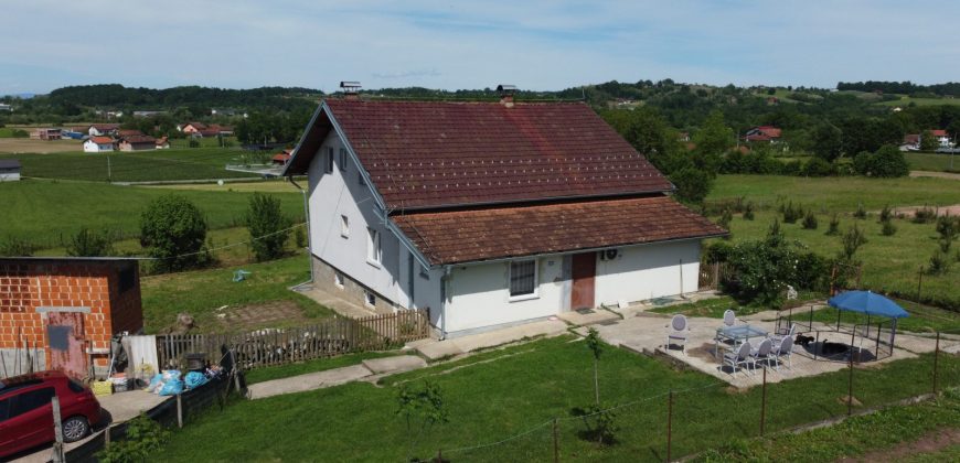 Kuća sa pomoćnim objektima – Veliko Blaško