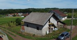 Kuća sa pomoćnim objektima – Veliko Blaško