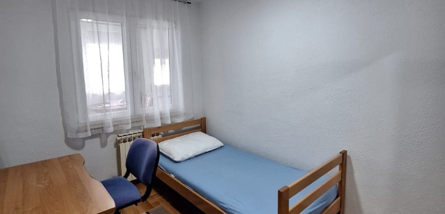Trosoban stan 62 m2 – Mejdan