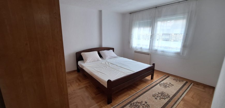 Trosoban stan 62 m2 – Mejdan