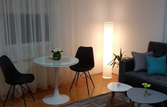 Dvosoban stan 40m2 sa garažnim mjestom – Mejdan