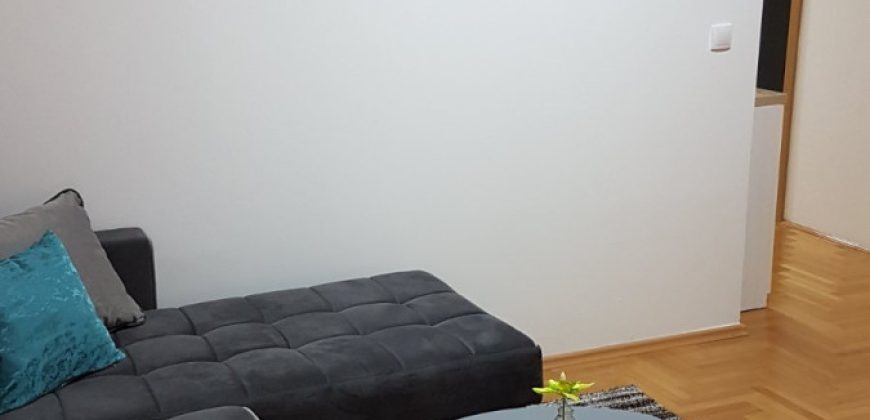 Dvosoban stan 40m2 sa garažnim mjestom – Mejdan