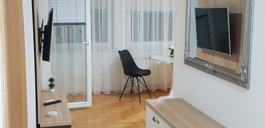 Dvosoban stan 40m2 sa garažnim mjestom – Mejdan