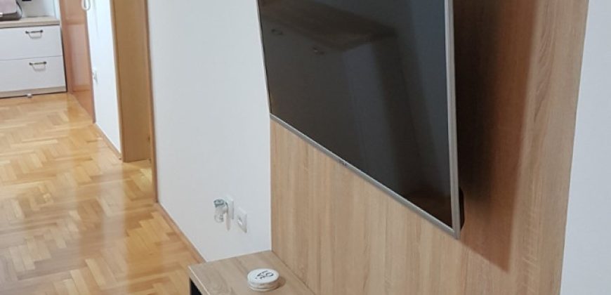 Dvosoban stan 40m2 sa garažnim mjestom – Mejdan