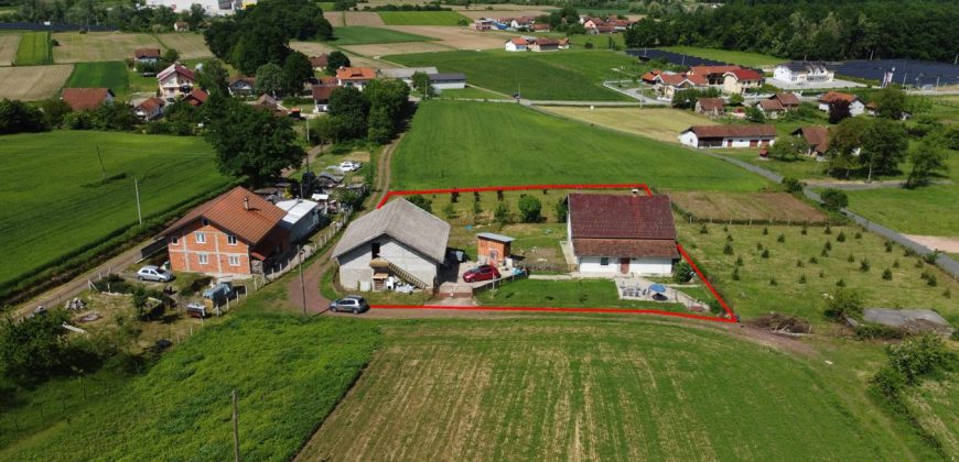 Kuća sa pomoćnim objektima – Veliko Blaško