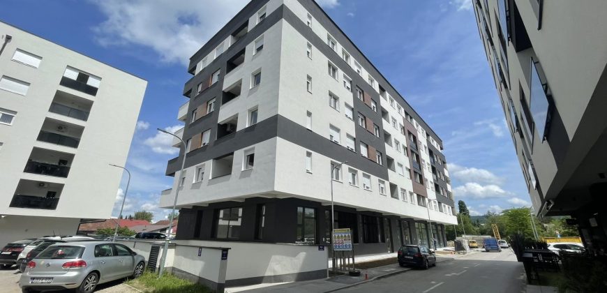 Trosoban stan 54m2 sa garažnim mjestom – Ada