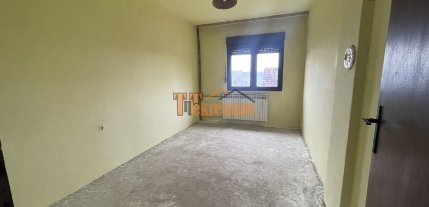 Stambeno poslovni objekat (kuća) 300 m2 – Lauš