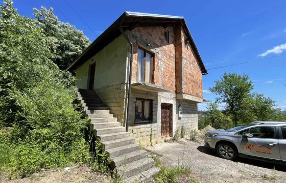 Stambeni objekat (kuća) 98 m2 – Lauš