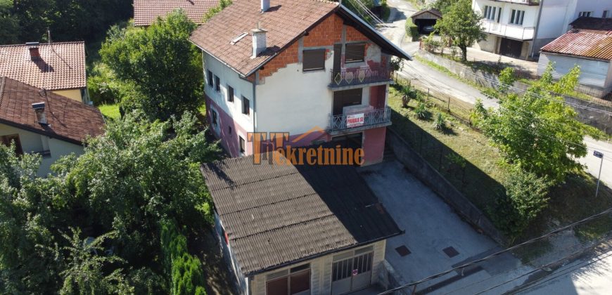 Stambeno poslovni objekat (kuća) 300 m2 – Lauš