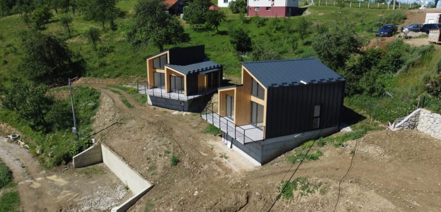 Dvije kuće sa panoramskim pogledom – Starčevica