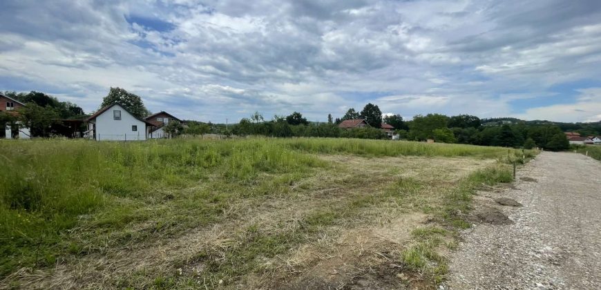 Prodaju se placevi 504m2 i 508m2 – Jablan