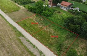 Prodaju se placevi 504m2 i 508m2 – Jablan