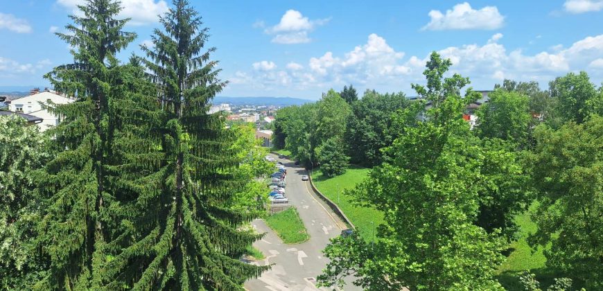 Trosoban stan 61 m2 – Starčevica