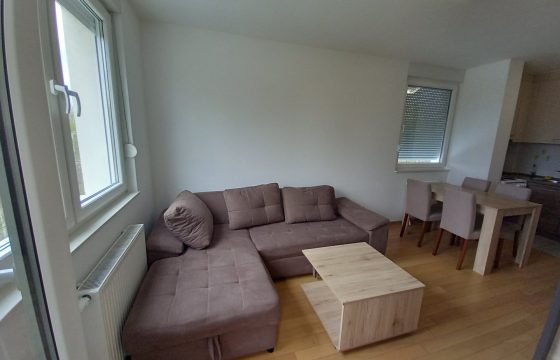 Dvoiposoban stan 45 m2 – Ada