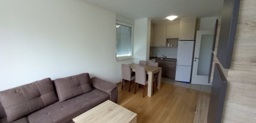 Dvoiposoban stan 45 m2 – Ada