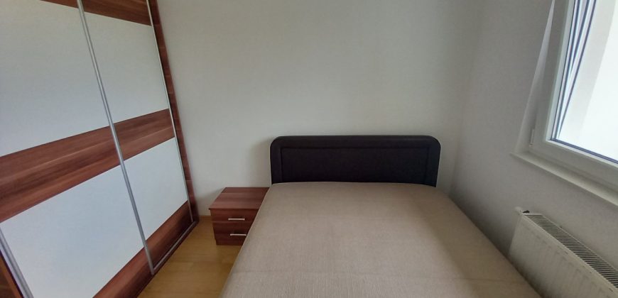 Dvoiposoban stan 45 m2 – Ada