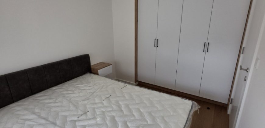 Dvosoban stan sa garažnim mjestom 38 m2 – Centar