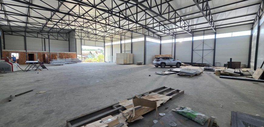 Poslovni objekat (hala) 780 m2 – Dragočaj