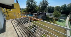 Stambeno poslovni objekat 280 m2 – Glamočani