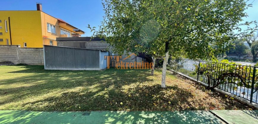 Stambeno poslovni objekat 280 m2 – Glamočani