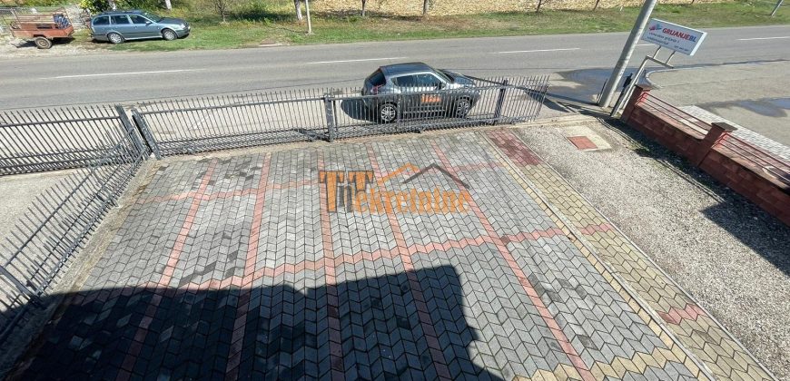 Stambeno poslovni objekat 280 m2 – Glamočani