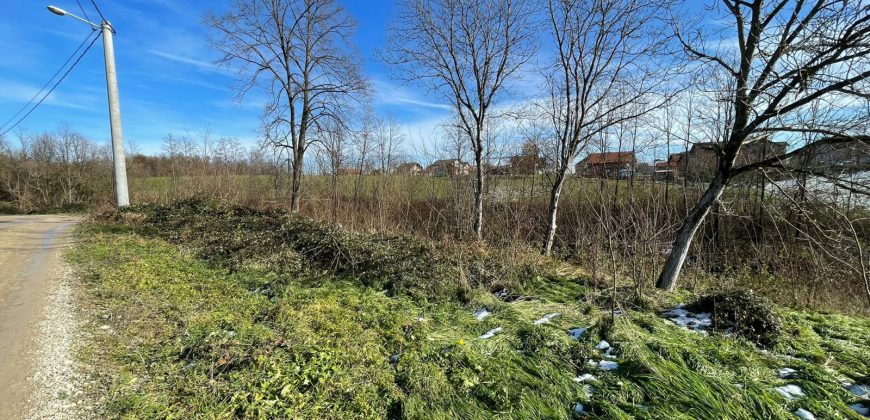 Prodaju se četiri placa od 651m2 do 1001m2 – Kuljani