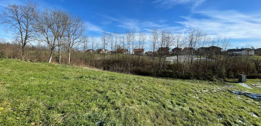 Prodaju se četiri placa od 651m2 do 1001m2 – Kuljani