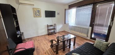 Konforan trosoban stan 100 m2 – Petrićevac