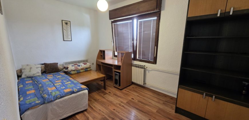 Konforan trosoban stan 100 m2 – Petrićevac