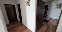 Konforan trosoban stan 100 m2 – Petrićevac