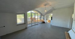 Stambeno poslovni objekat 280 m2 – Glamočani
