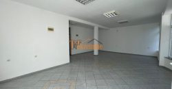 Stambeno poslovni objekat 280 m2 – Glamočani