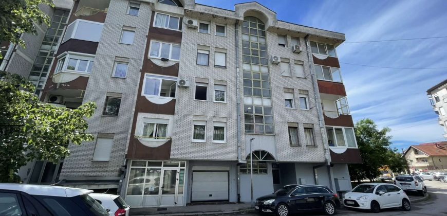 Garsonjera 27 m2 – Naselje Mjesec