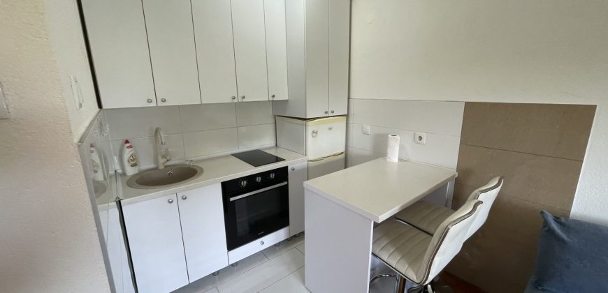 Garsonjera 27 m2 – Naselje Mjesec