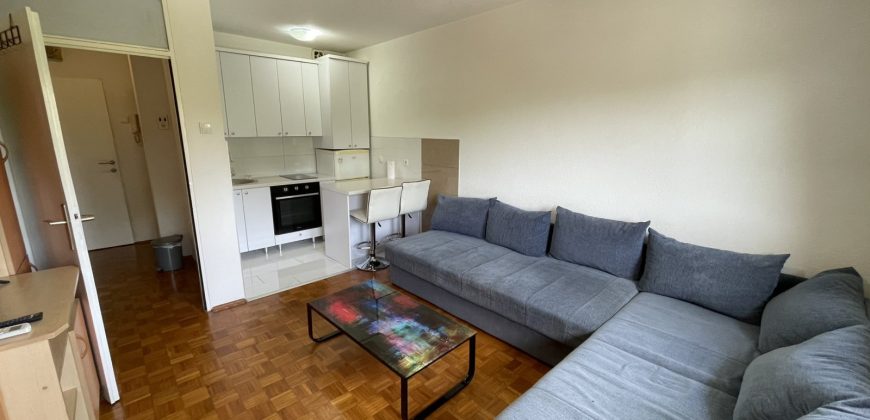 Garsonjera 27 m2 – Naselje Mjesec