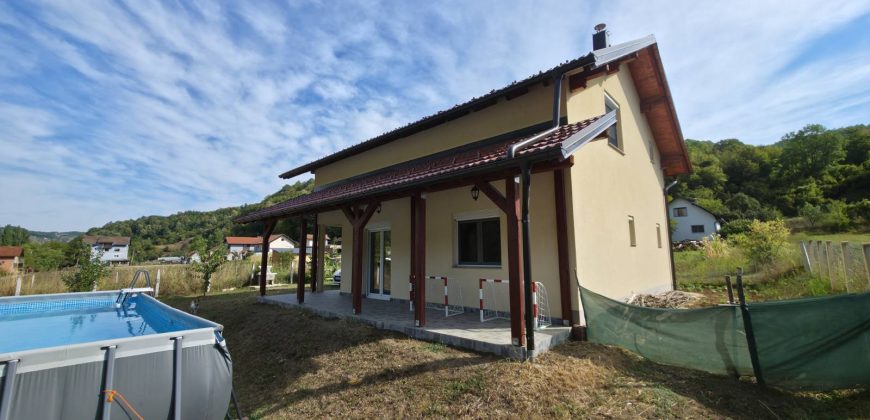 Stambeni objekat 125,72 m2 i placa 1079 m2 – Jagare