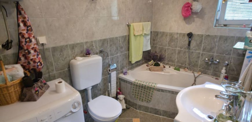 Stambeni objekat 130m2 na placu od 417m2 – Šeher