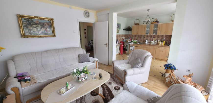 Stambeni objekat 130m2 na placu od 417m2 – Šeher