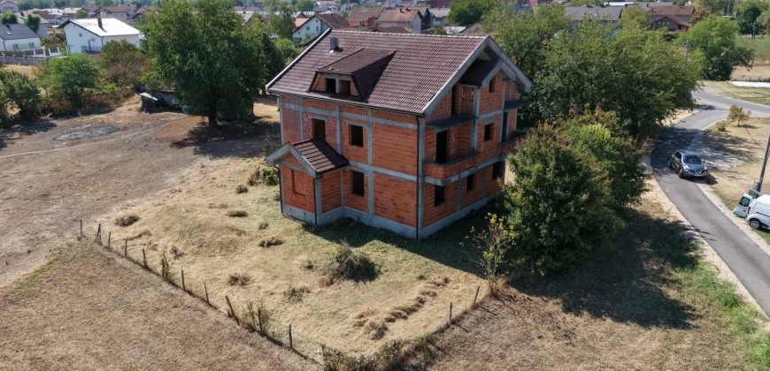 Stambeni objekat u izgradnji 397 m2 – Laktaši