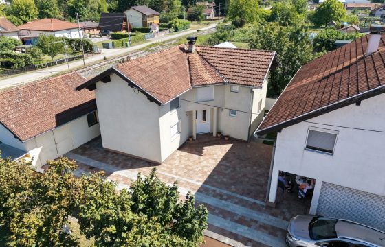 Stambeni objekat (kuća) 98 m2 – Zalužani