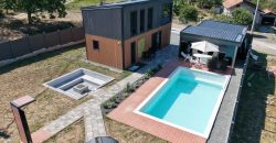 Prodaje se kuća sa bazenom – Glamočani