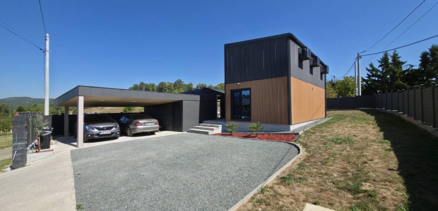 Ekskluzivna kuća sa bazenom – Glamočani